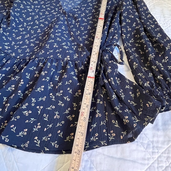 Madewell Puff-Sleeve Peplum Wrap Top in Spring Fling Small Floral Small Blue - Picture 9 of 12